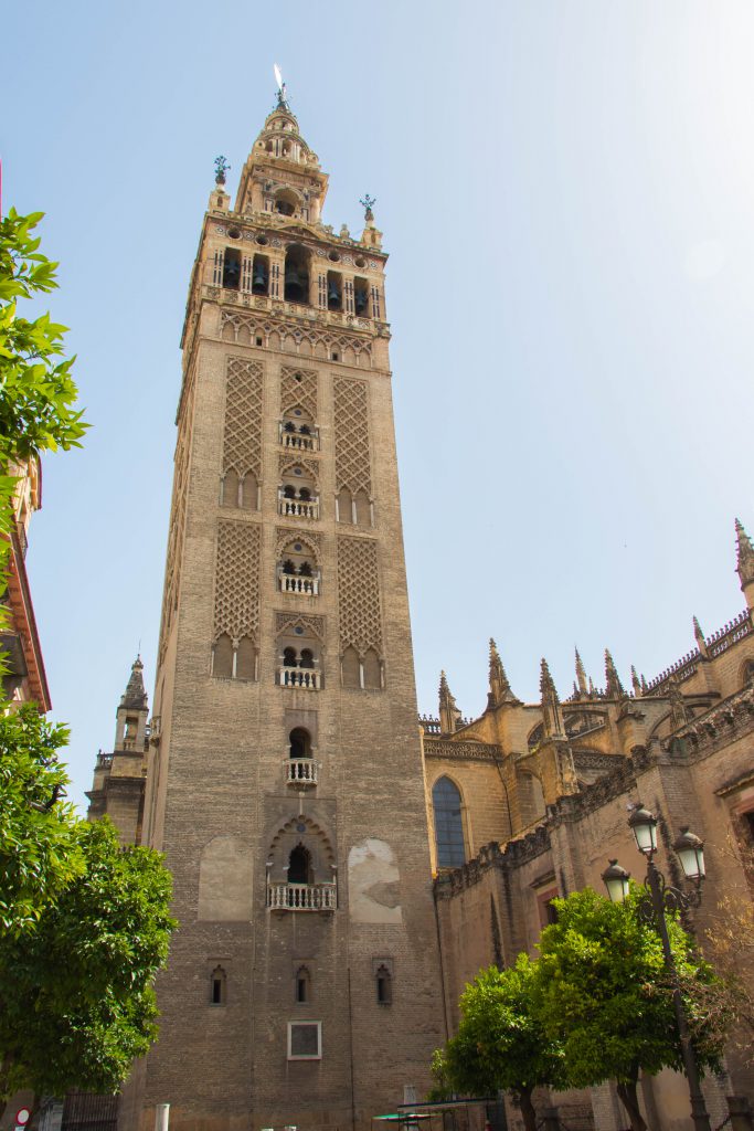 La Giralda de Séville est un ancien minaret. 
