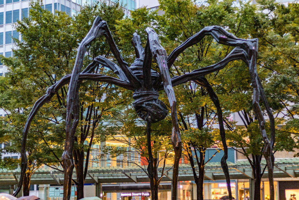 Sculpture de l'Araignée géante à Roppongi, Tokyo
