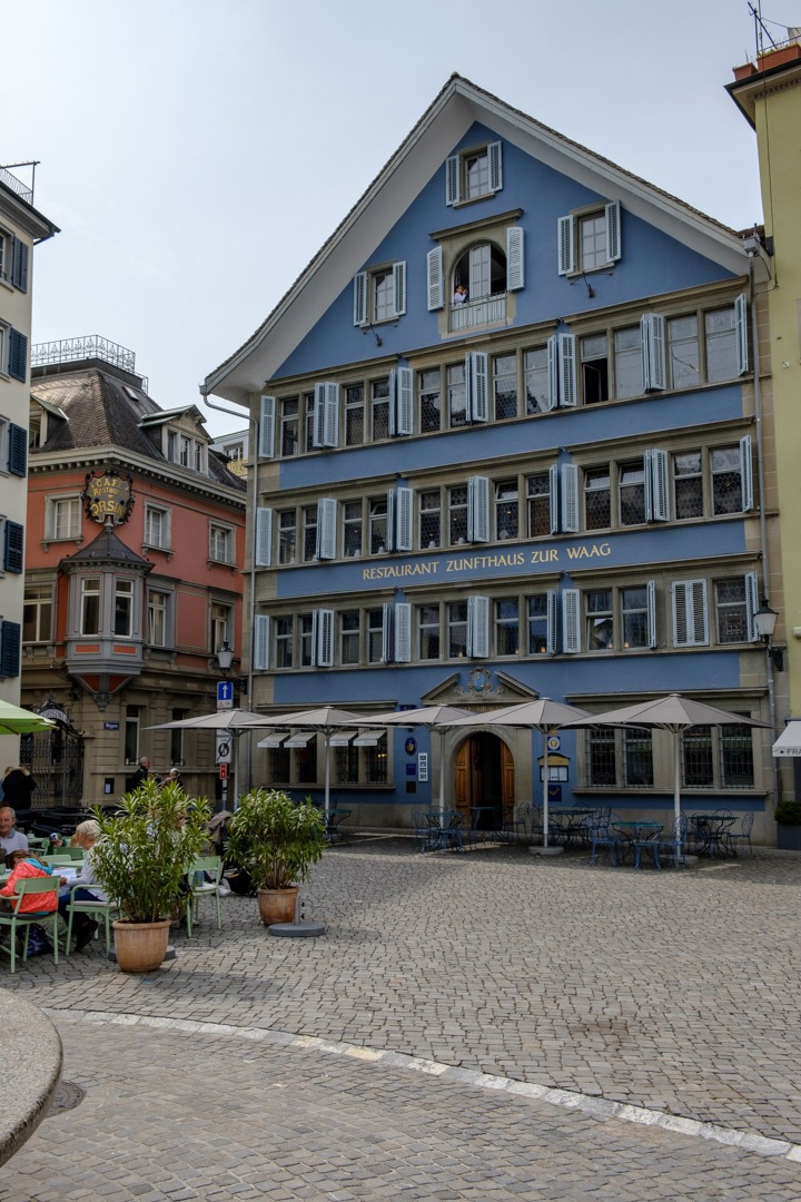 Zurich et ses bâtiments de couleurs