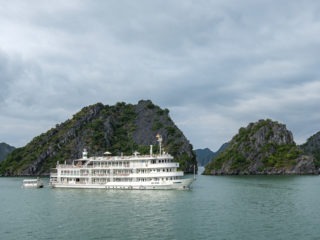 Une croisière dans la baie de Lan Ha au Vietnam